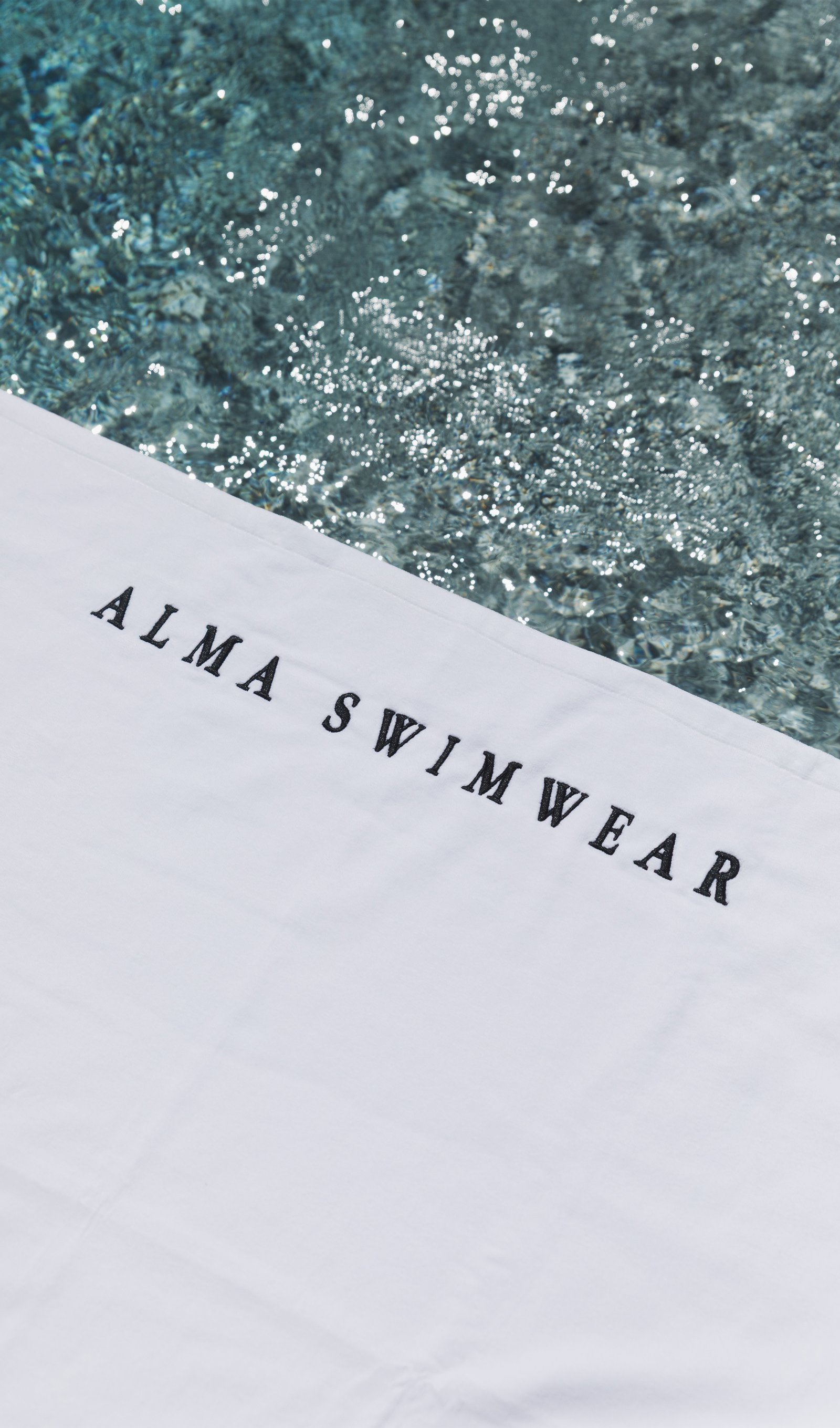 Accessoires Alma Swimwears — serviettes et casquettes